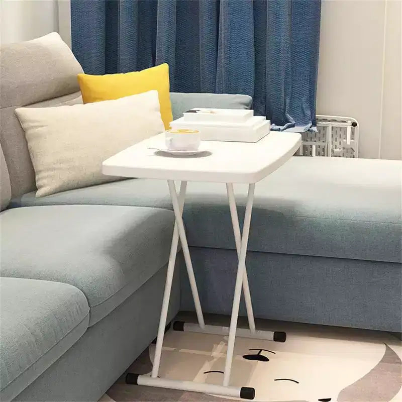Tavolino Pieghevole Regolabile in Altezza, Vassoio TV Portatile Pieghevole in Plastica con Struttura a X in Metallo, Tavolo Rettangolare per Snack/Laptop per Camera da Letto e Soggiorno