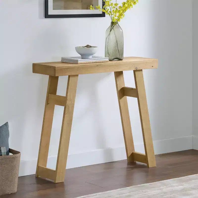 Consolle in legno massello Lawas di Alaterre Furniture - Tavolino da ingresso piccolo in stile moderno coloniale di 91 cm